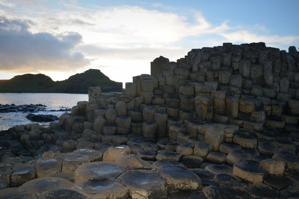 Belfast & Giant's Causeway: 2-Day Rail Tour From Dublin - Tour Experience