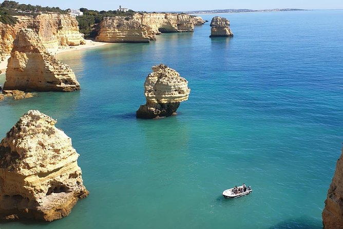 Benagil Grotto and Coastal Cruise  - Portimao - Meeting and Pickup Details