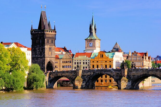 Best of Prague Walking Tour and Cruise With Authentic Czech Lunch - Inclusions and Highlights