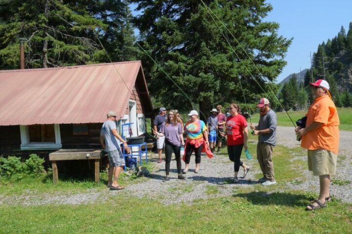 Big Sky: Learn to Fly Fish on the Gallatin River (3 Hours) - Meeting Point and Group Size