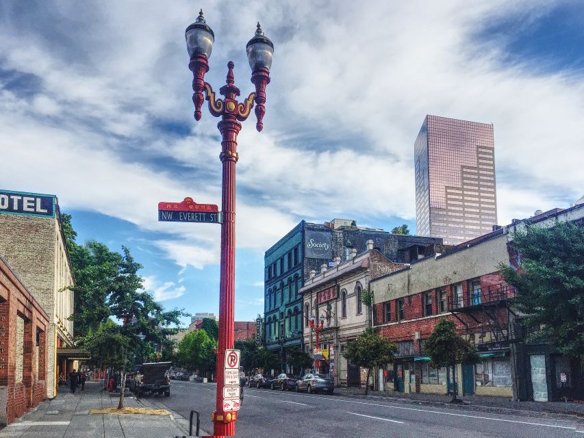 Bike Portland: Bridges, Neighborhoods, Poetry, and Roses - Vibrant Neighborhood Exploration