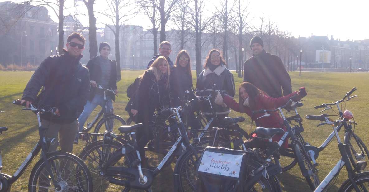 Bike Tour Through Jordaan and More (Spanish Only - Guaranteed!) - Inclusions