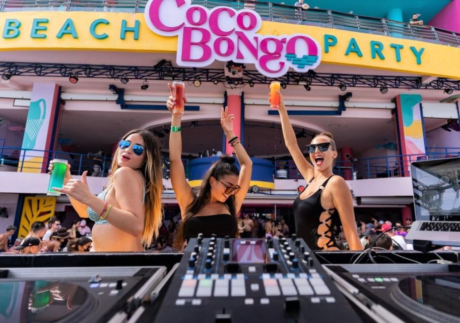 Bottle Pack Beach Party Coco Bongo - Ticket Inclusions