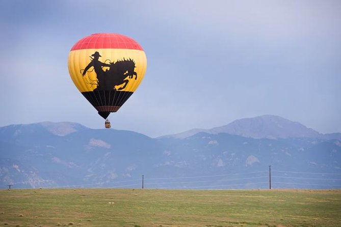 Breathtaking Colorado Springs Sunrise Hot Air Balloon Flight - Flying High With an Expert