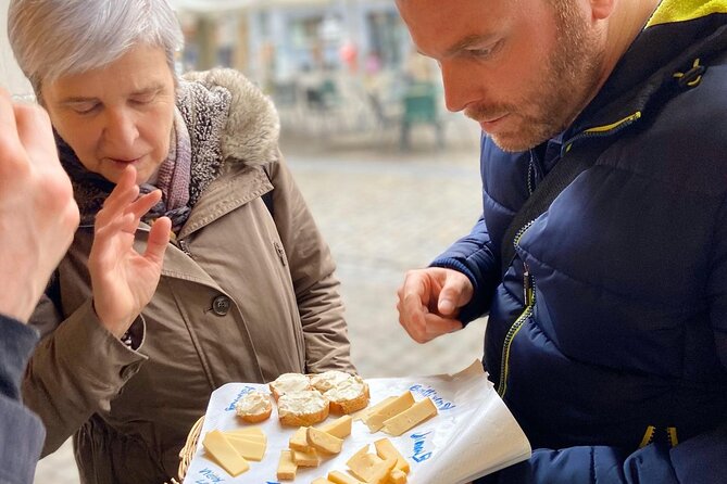 Brussels Higlights Tour - With Food & Drink Tasters - Culinary Delights