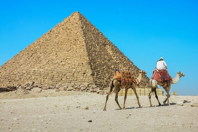 Cairo: 2-Day Pyramid, Museum, Bazaar Private Tour - Day 1 Highlights