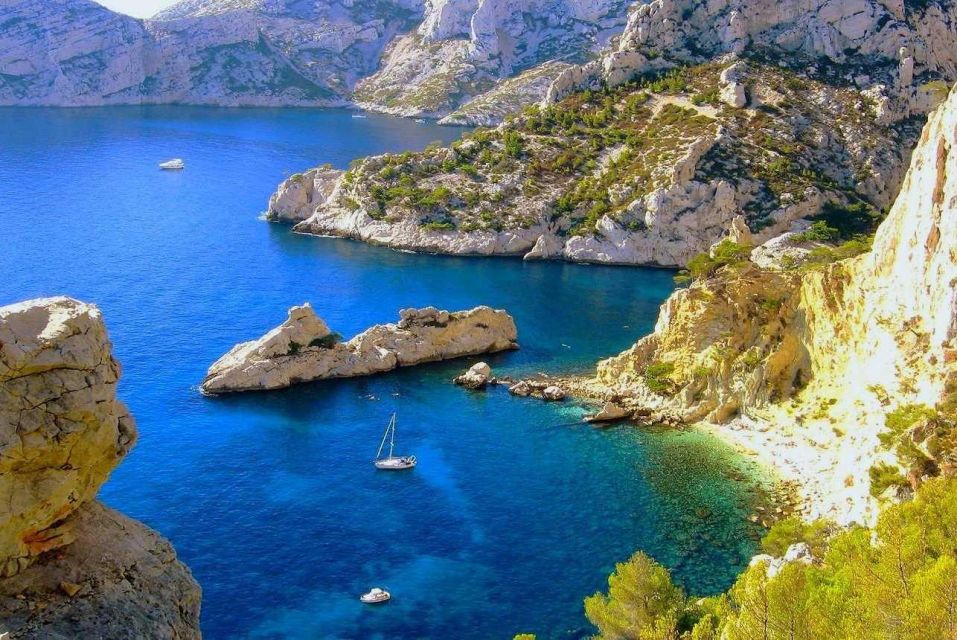 Calanques Of Cassis, the Village and Wine Tasting - Calanques Of Cassis Experience