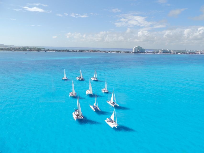 Cancún: Isla Mujeres Catamaran Sailing and Hotel Pick up - General Information