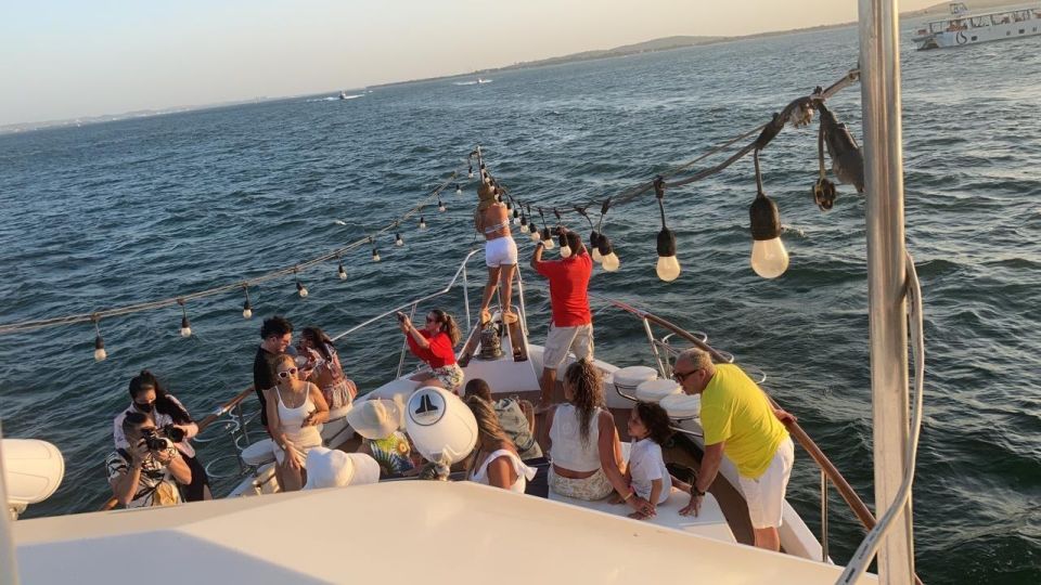 Cartagena: Dinner on Catamaran in the Bay - Experience Highlights