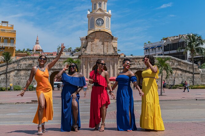 Cartagena Small-Group Walking Tour With Photographer Guide - Inclusions and Amenities