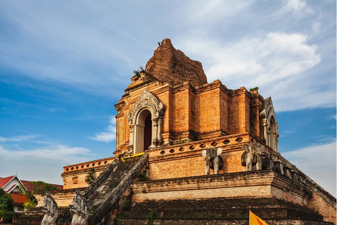 Chiang Mai Scavenger Hunt and Sights Self-Guided Tour - Scavenger Hunt Highlights