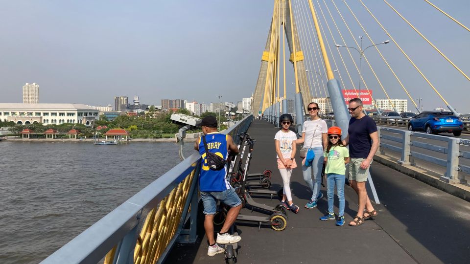 Chilling by the Khlong - Bangkokian Lifestyle Experience