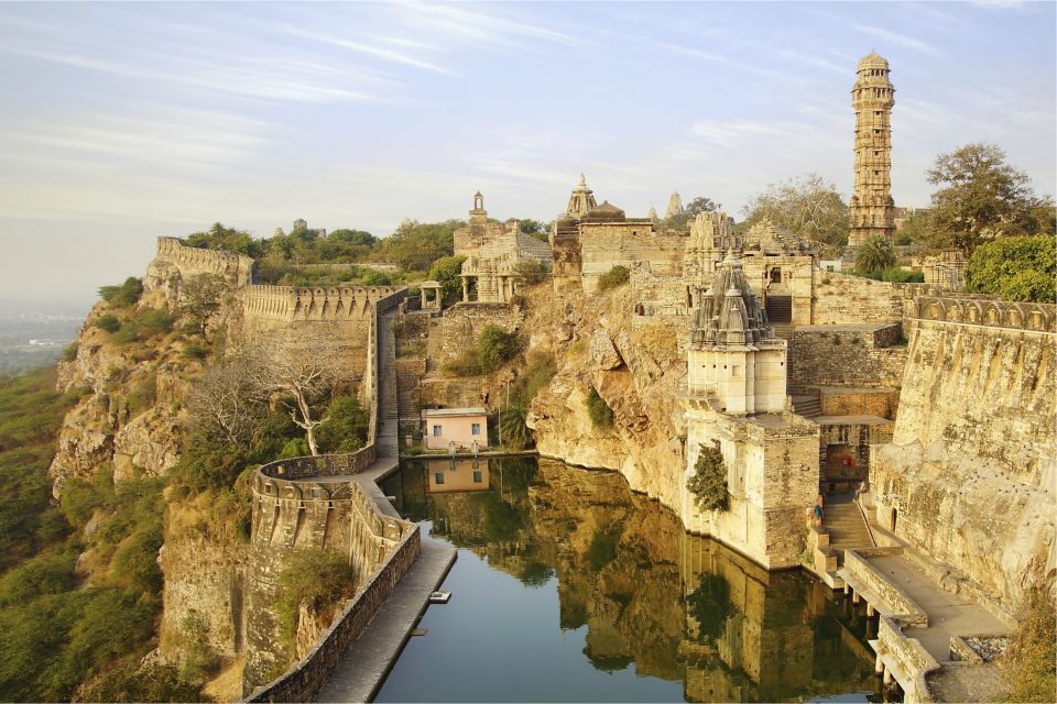 Chittorgarh: Private Day Trip From Udaipur - Experience Chittorgarhs Cultural Heritage
