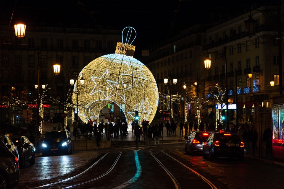 Christmas Lights Creative Photography in Lisbon - Experience Highlights