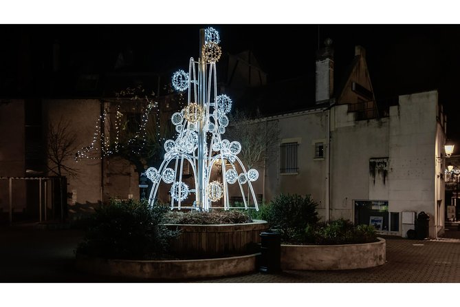 Christmas Walking Photography Tour of Amboise - Meeting Information