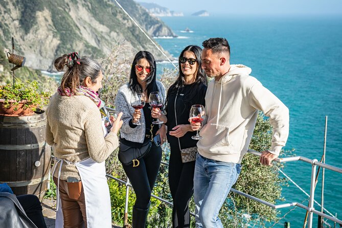 Cinque Terre: Gnocchi & Pesto Class With Seaview in Riomaggiore - Reviews Summary