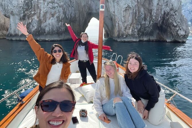 Complete Private Guided Two Hour Tour of the Coast of Capri - Meeting and Pickup Details