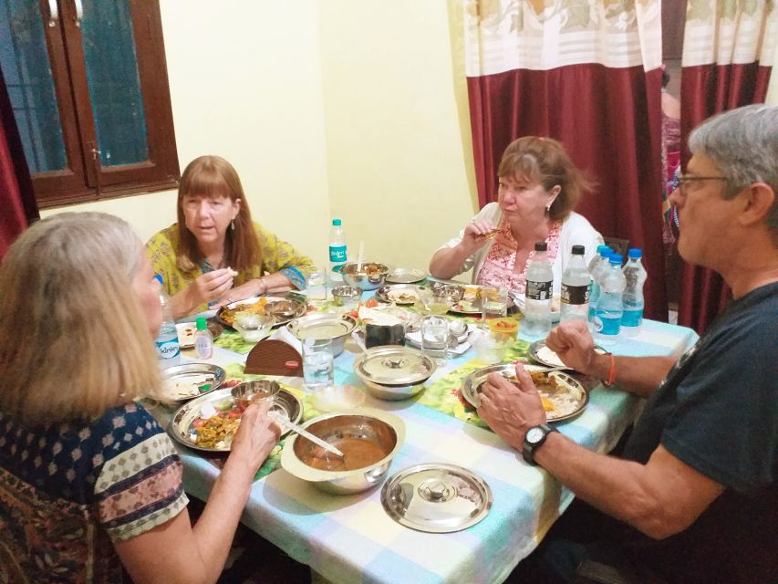 Cooking Workshop and Vegetarian Dinner in Agra With Family - Full Experience Description