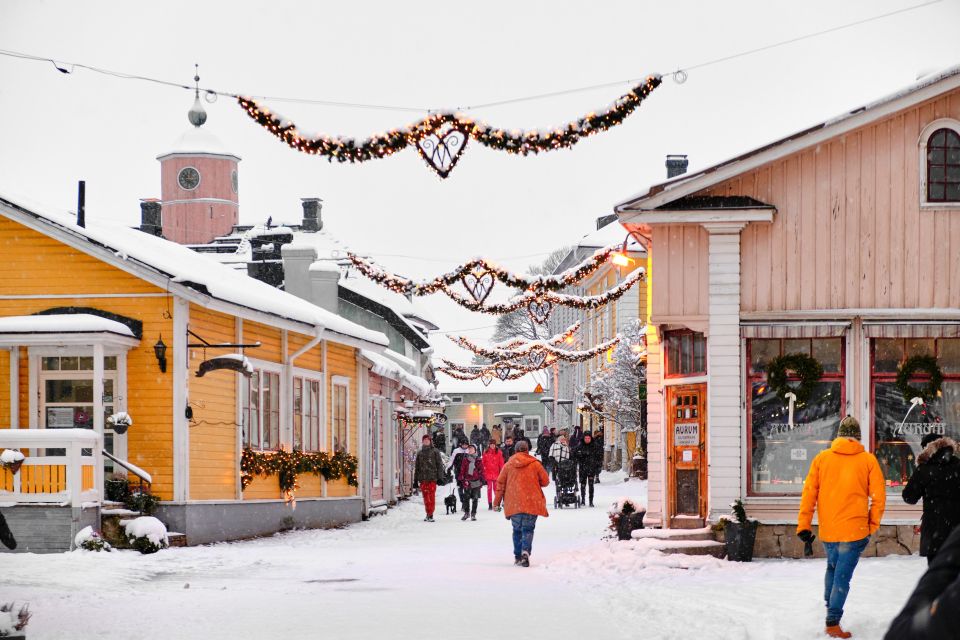 Cozy Guided City Tour: Helsinki & Porvoo - Helsinki Exploration