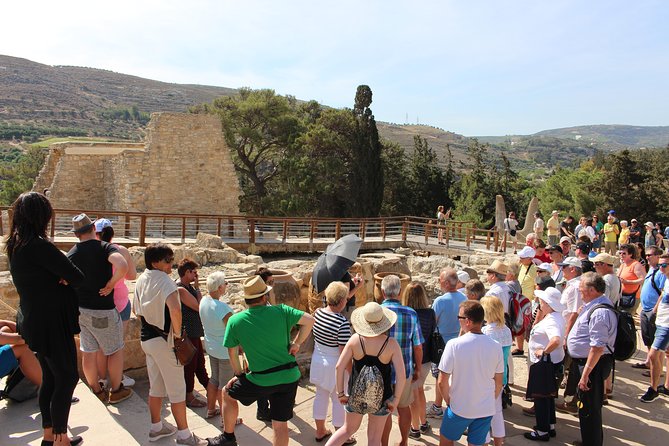 Crete Minoan Discovery Tour With Knossos Palace, Heraklion, and Live Dance Show - Knossos Palace Exploration