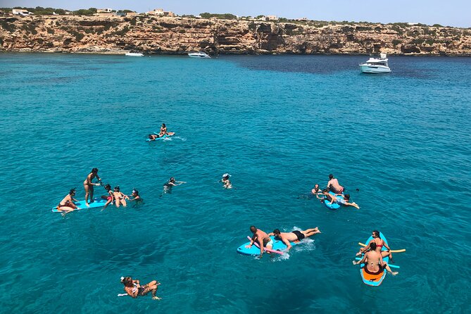 CRYSTAL WATERS SEA EXPERIENCE, From Figueretas - General Information
