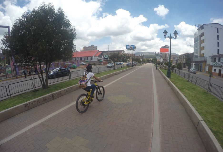 Cusco: Sightseeing and Cultural Bike Tour - Experience Highlights