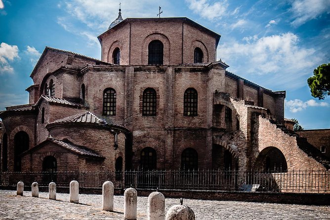 Dantes Ravenna: A Self-Guided Audio Tour - Dante Alighieris Tomb Visit