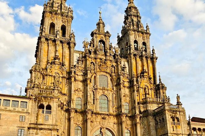 Day Trip From Porto to Santiago De Compostela and Valença - Reviews and Ratings Overview