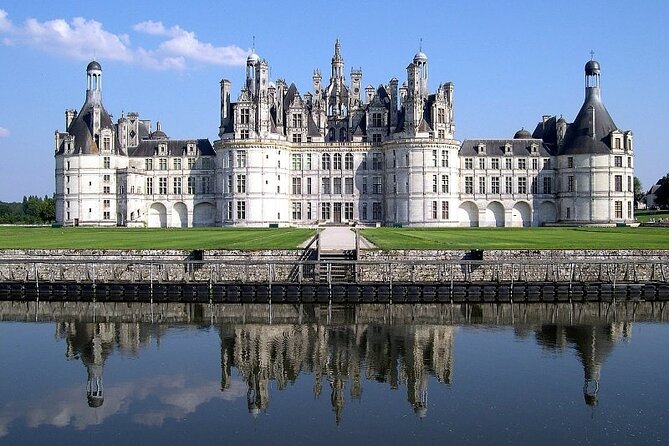 Day Trip: Paris to Loire Valley Castles - (Champagne on Board) - Booking Information