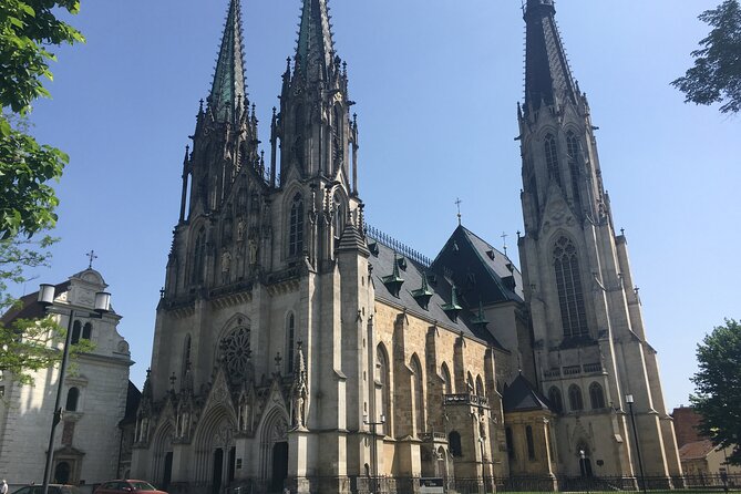 Day Trip to 2 UNESCO Moravian Towns of Kromeriz and Olomouc - Architectural Wonders in Kromeriz