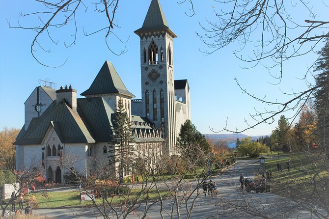 Day Trip to Eastern Townships - Included Amenities