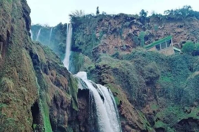 Day Trip to Ouzoud Waterfalls From Marrakech - Shopping and Souvenirs