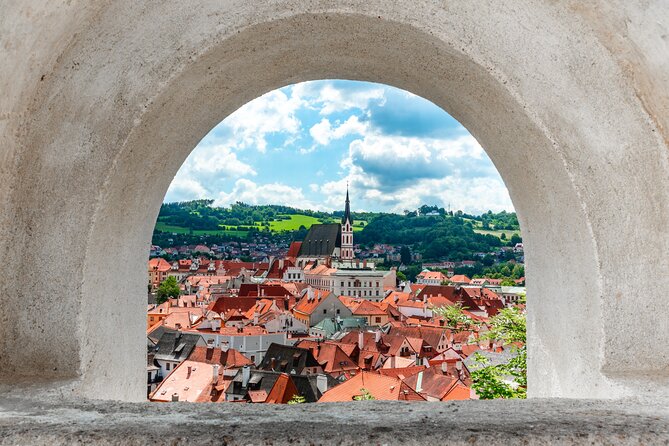 Day Trip to the Fairytale Town of Cesky Krumlov - Must-Try Experiences