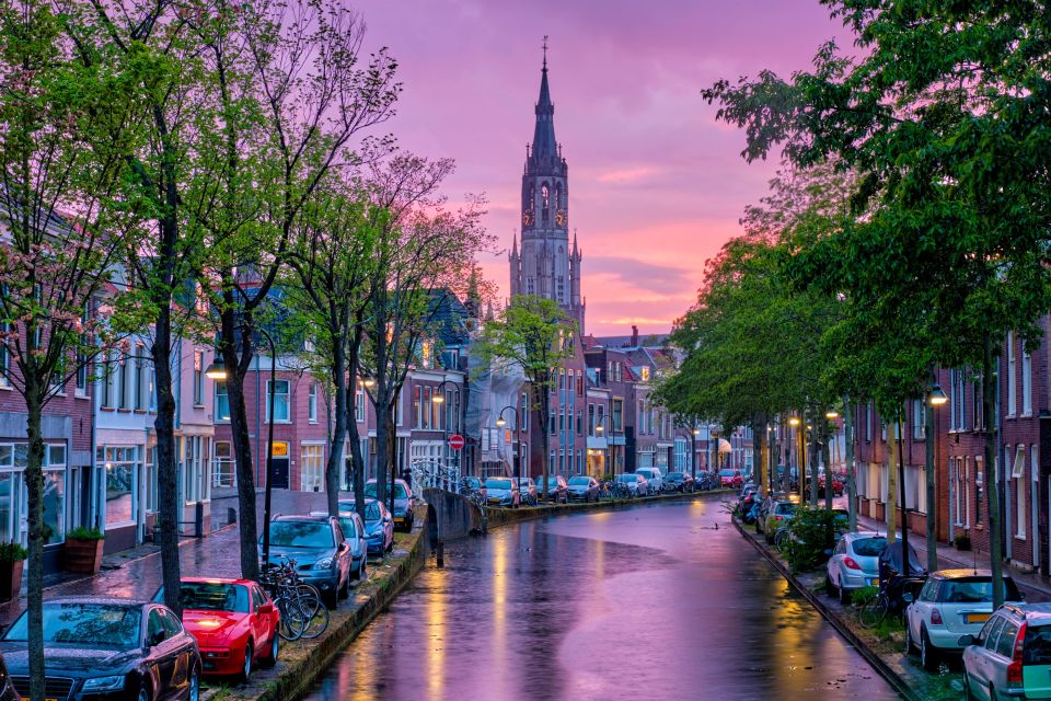 Delft: Walking Tour With Audio Guide on App - Tour Description