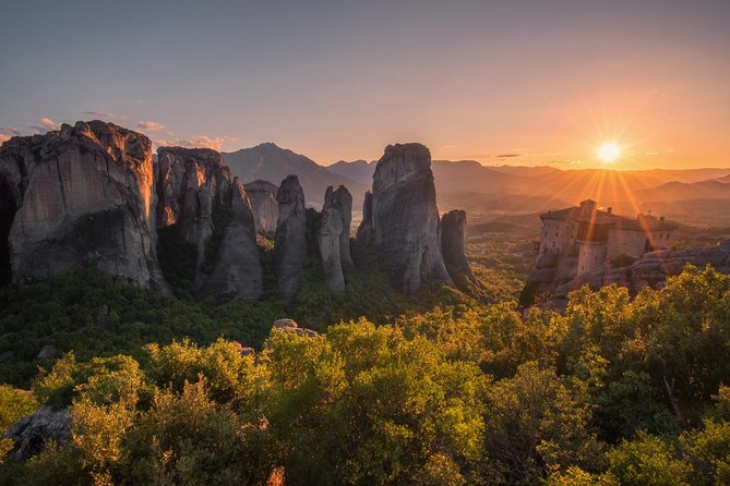 Delphi and Meteora 2 Days Small Group Tour From Athens - Inclusions and Amenities