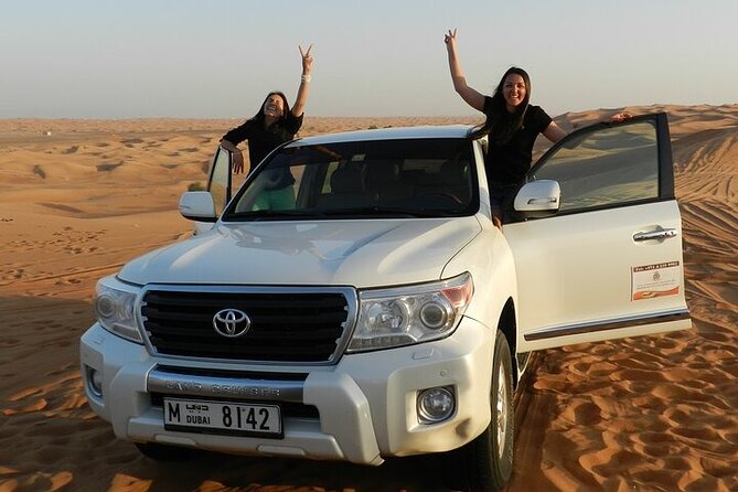 Desert Safari in Dubai Red Dunes With BBQ Dinner Private Tour - Red Dunes Experience
