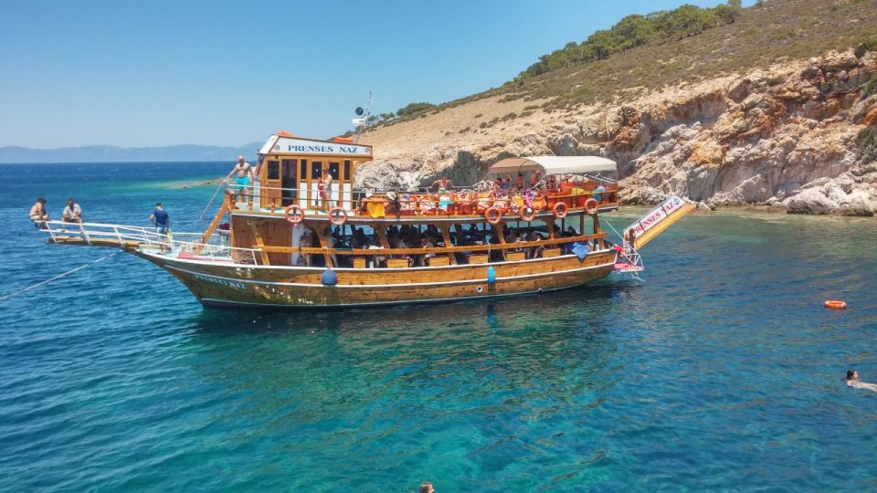Didim/Altinkum: Lazy Day Boat Trip W/Bbq Lunch - Experience on the Boat
