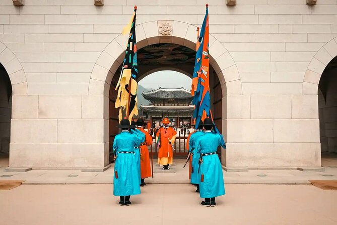 Discover Seoul: Local Life and History - Exploring Historical Landmarks