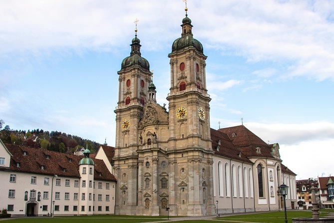 Discover St.Gallen'S Most Photogenic Spots With a Local - Capturing the Charm of Old Town