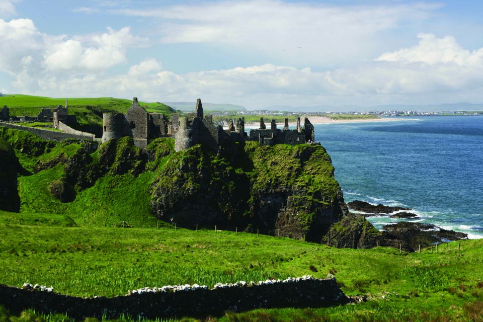 Dublin: Giant's Causeway, Dark Hedges & Titanic Guided Tour - Meeting Point and Highlights