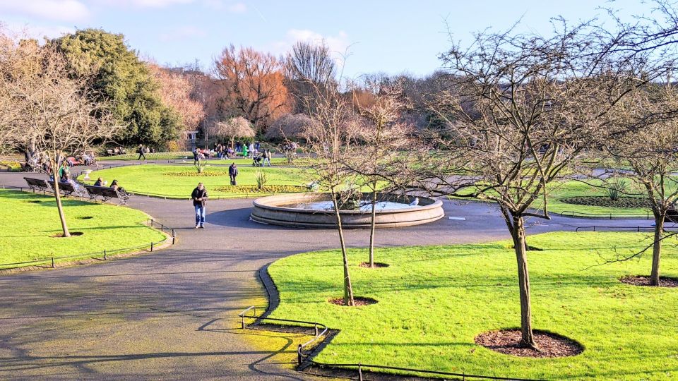 Dublin: Self-guided Walk Irish History in St. Stephens Green - Experience Highlights