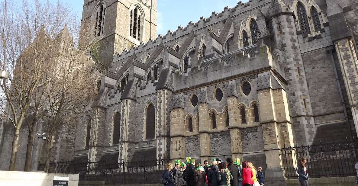 Dublin: Sightseeing Walking Tour In German