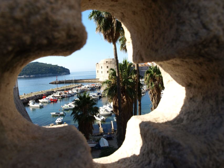 Dubrovnik: Old Town & City Walls Private Walking Tour - Meeting Point Information