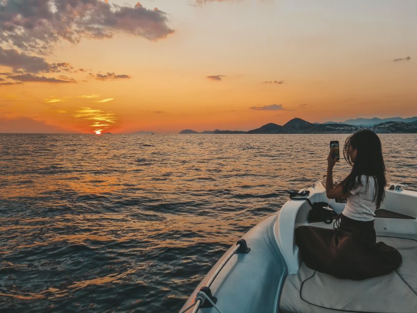 Dubrovnik: Private Boat Cruise at Sunset With Champagne - Experience Highlights