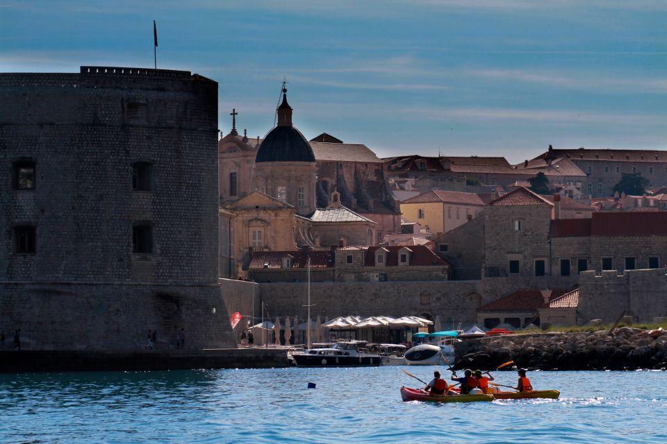 Dubrovnik: Sunset Sea Kayaking Tour With Fruit Snack & Wine - Experience Highlights
