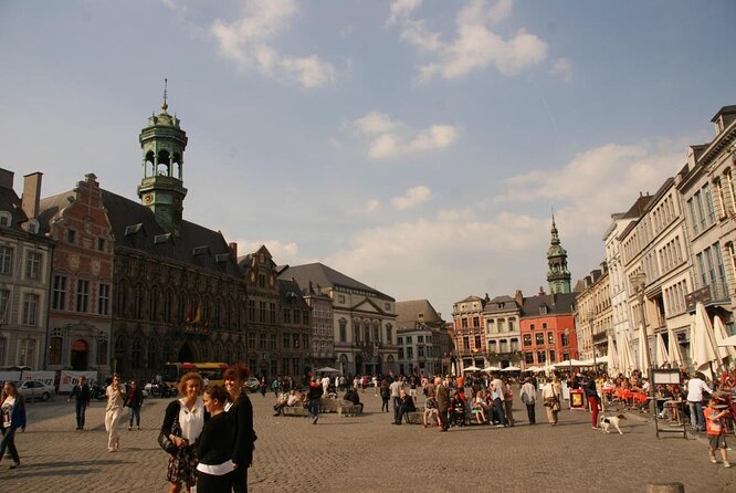 E-Scavenger Hunt Mons: Explore the City at Your Own Pace - Discover Mons Landmarks on Your Terms