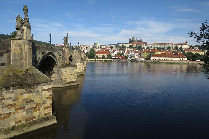 Early Morning Walk: Prague Highlights Without Crowds - Tips for Avoiding Crowds