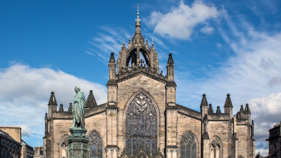 Edinburgh: Discover Edinburgh Walking Tour - Tour Highlights