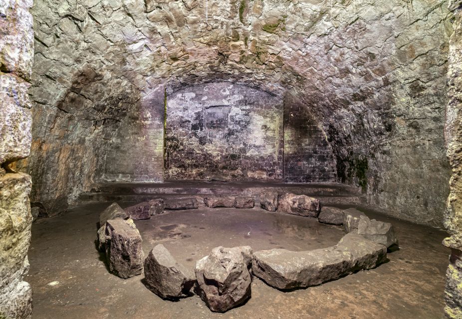 Edinburgh: Haunted Underground Vaults and Graveyard Tour - Meeting Point and Booking Information