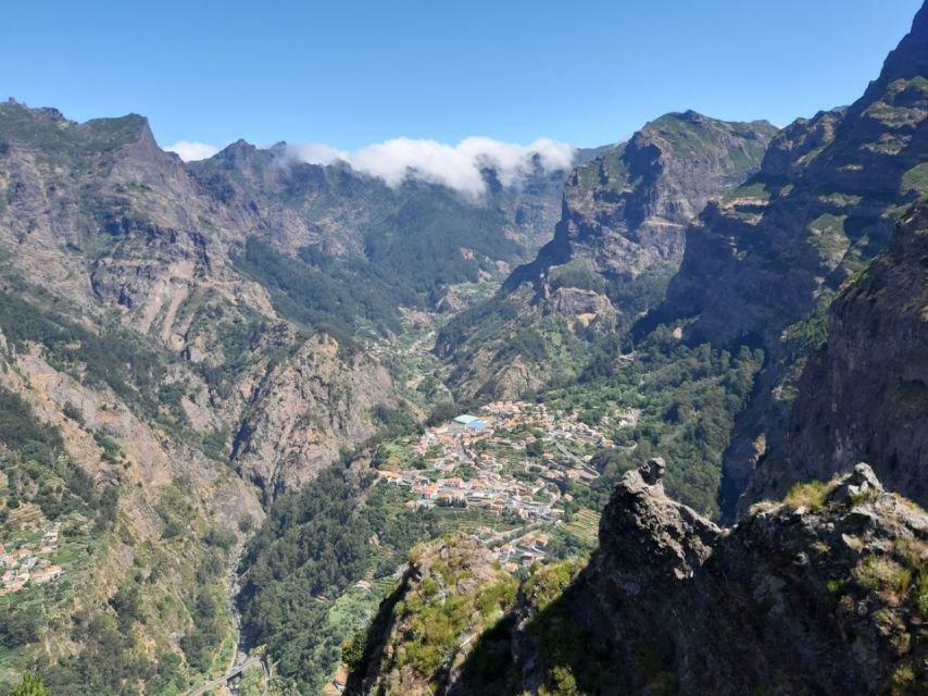 Eira Do Serrado / Curral Das Freiras (Nun's Valley) - Stunning Eira Do Serrado Overlook